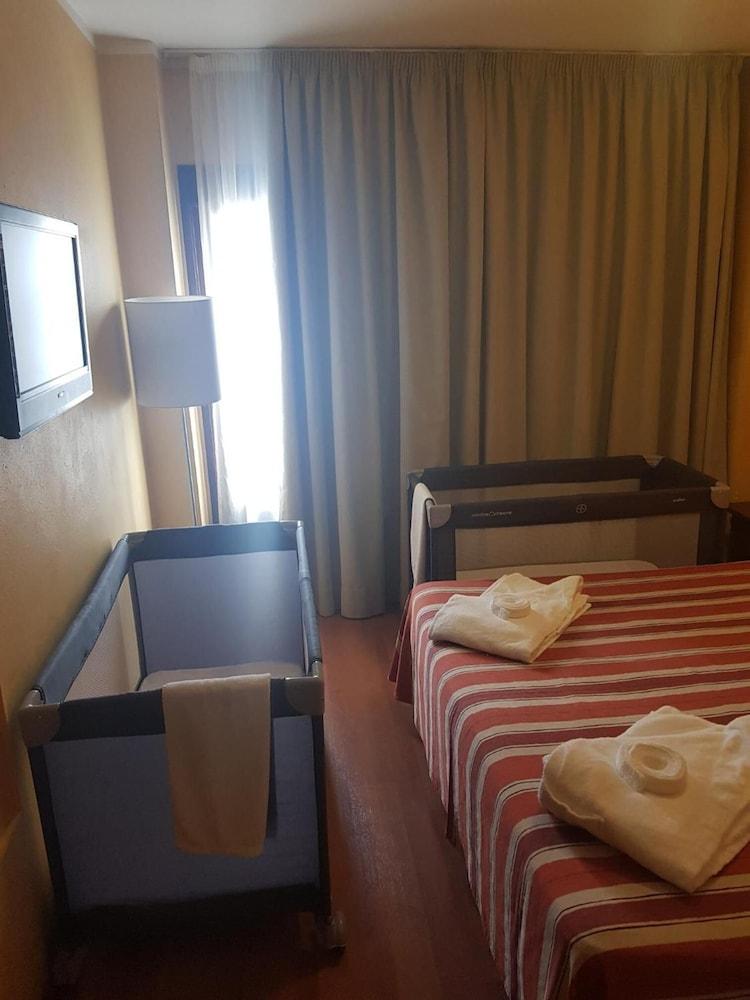 Apartamentos Parot Quality Santa Eularia des Riu Eksteriør billede