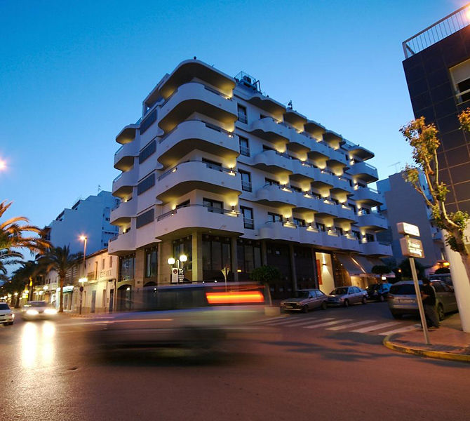 Apartamentos Parot Quality Santa Eularia des Riu Eksteriør billede